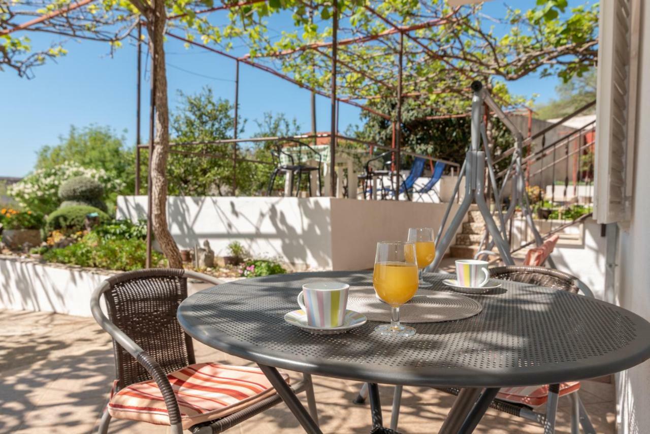 Apartments Villa Bella Vista Seget Trogir Exterior photo